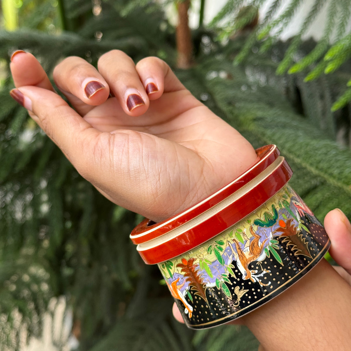 MALHAR NAQQASH JUNGLE BLACK RED 2.4