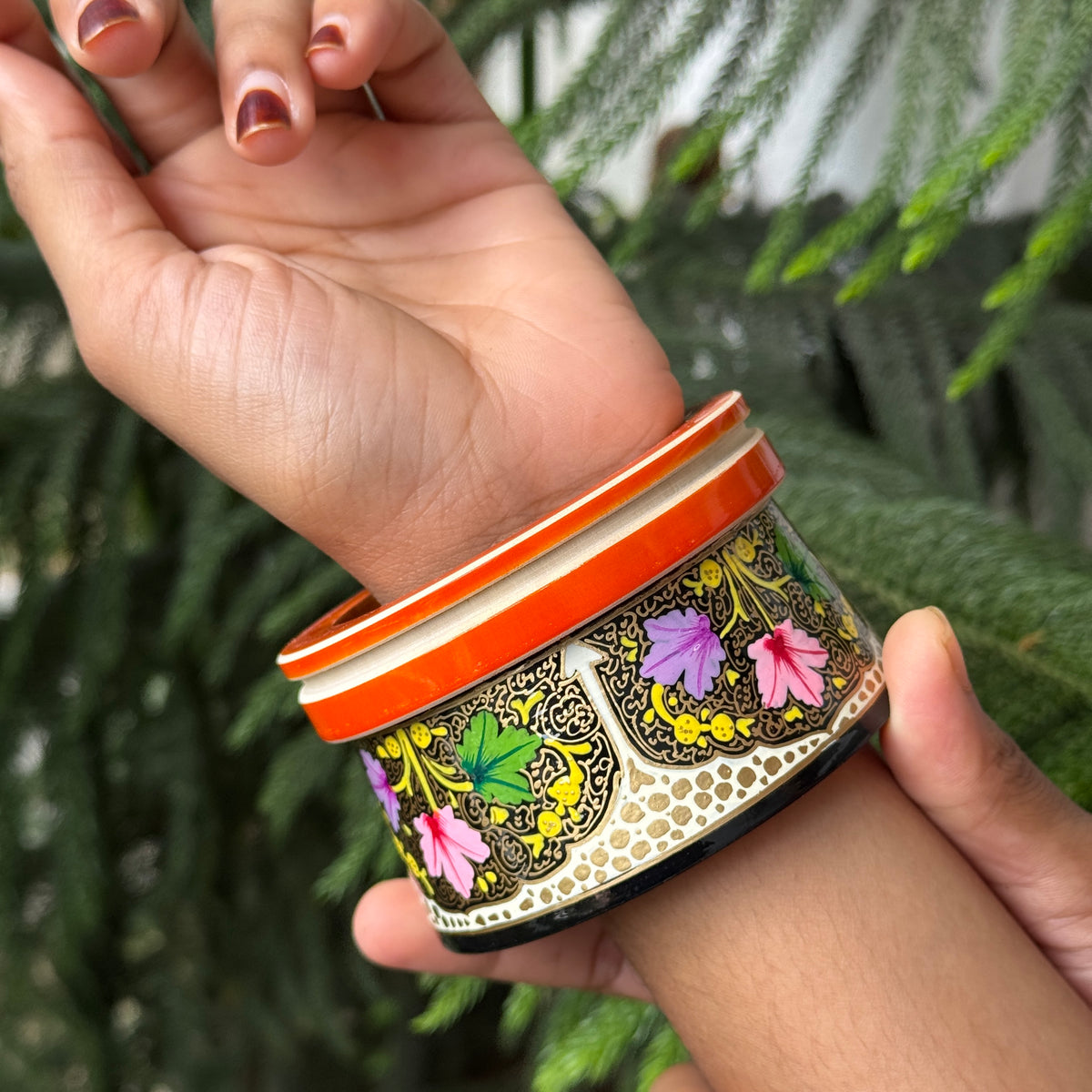 MALHAR NAQQASHI CREAM ORANGE 2.4