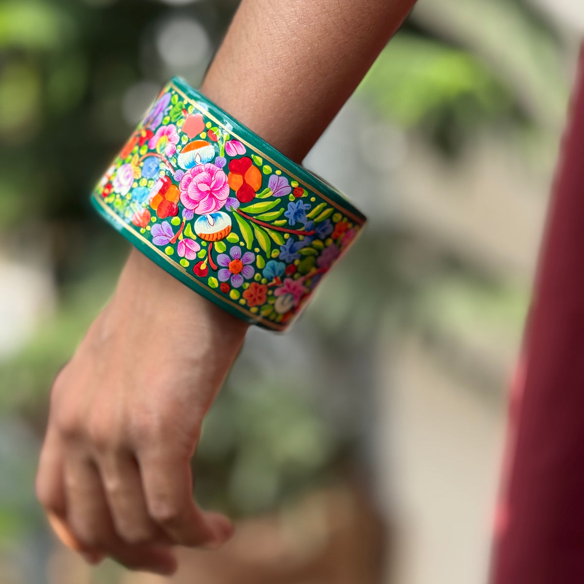 NAQQASHI DVITIYA THICK MULTI-COLOUR FLORALS 2.6