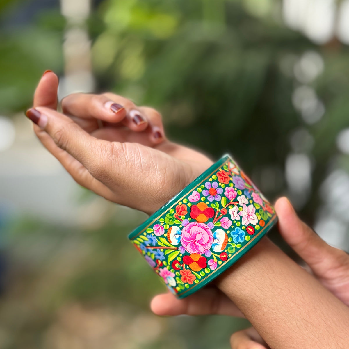 NAQQASHI DVITIYA THICK MULTI-COLOUR FLORALS 2.6