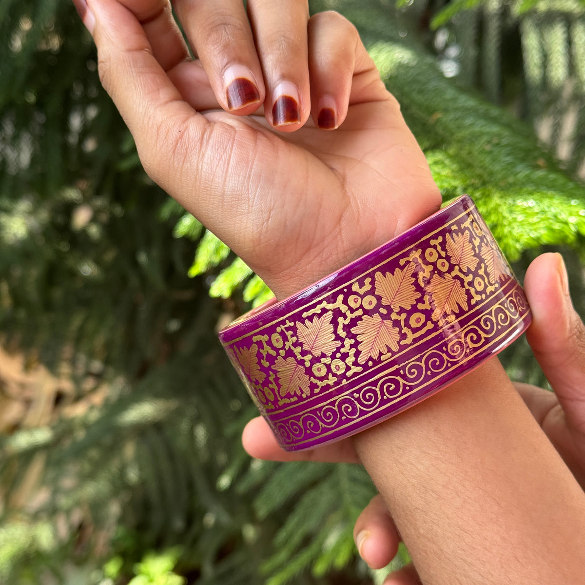 NAQQASHI DVITIYA THIN MAGENTA CHINAR GOLD/2.6