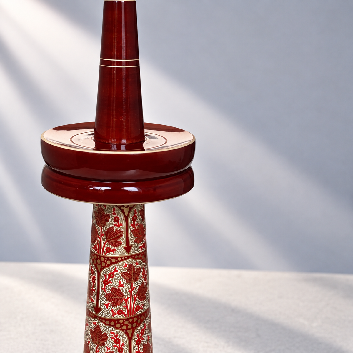 NAQQASHI VILLAKKU RED CREAM