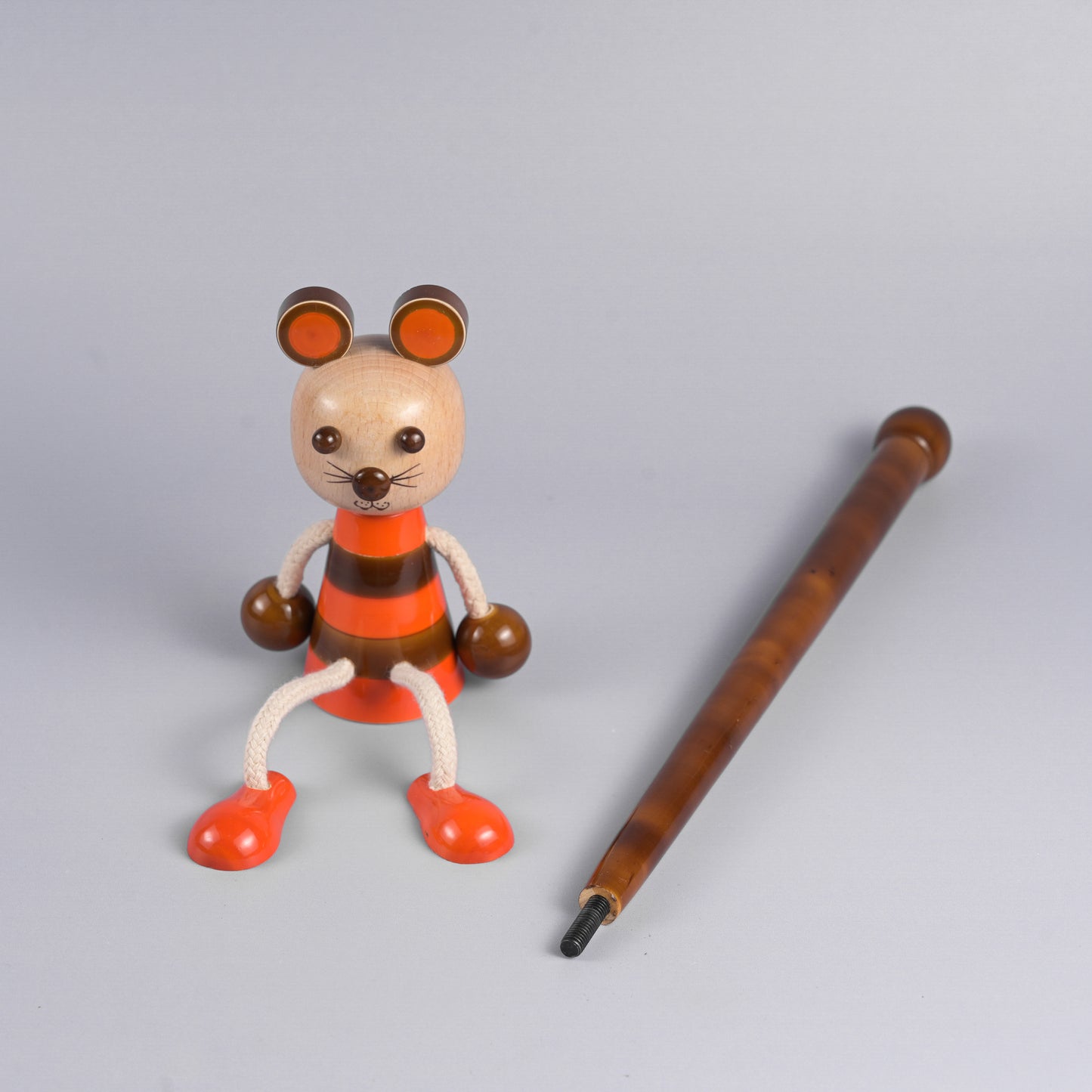 PAWSTON STICK PUPPET