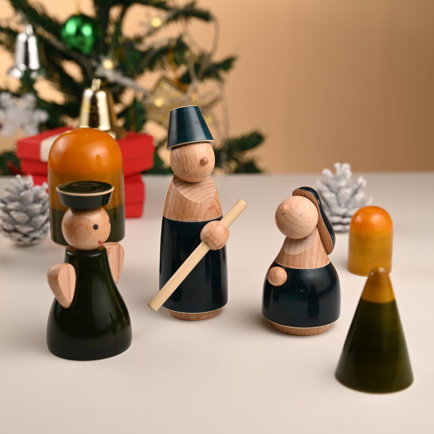 THE NATIVITY SET