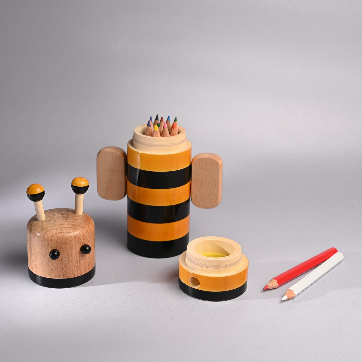 BUMBLEDORE COLOURING BOX