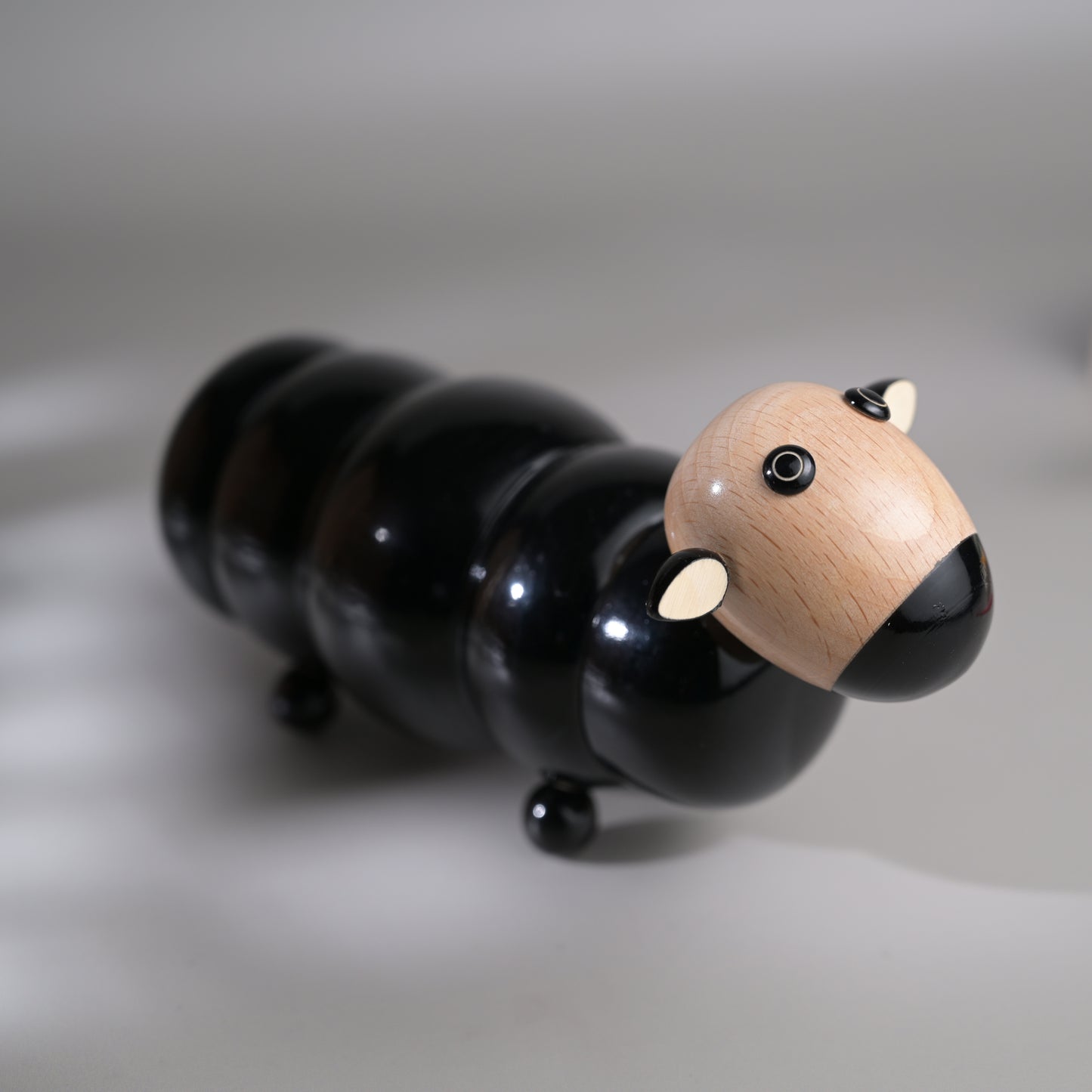 WOOLSWORTH COLOURING BOX