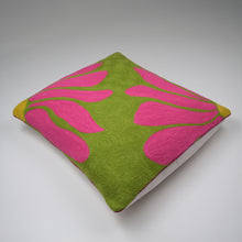 Load image into Gallery viewer, Pawston florals Crewel
