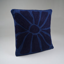 Load image into Gallery viewer, Hootley florals Crewel
