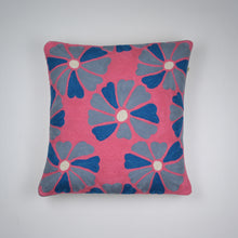 Load image into Gallery viewer, Flappy florals Crewel
