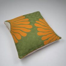 Load image into Gallery viewer, Dawnold florals Crewel
