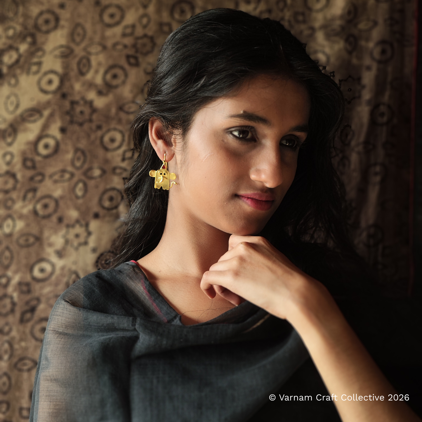 FLAPPY EARRINGS