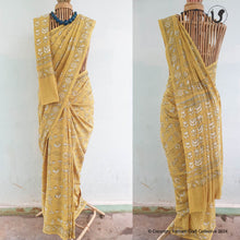 Load image into Gallery viewer, FLORAL BLOOMS SAREE
