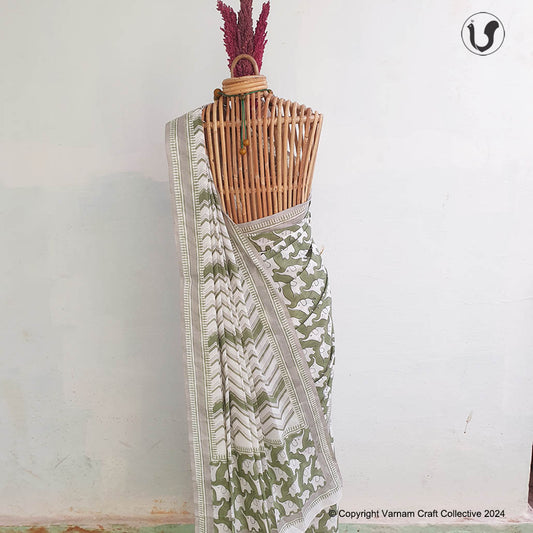 THE TRUMPET Saree (Green)