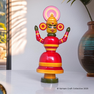 TWIRLING KATHAKALI