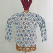Load image into Gallery viewer, JAALI FLOWERS FULL SLEEVES
