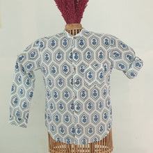 Load image into Gallery viewer, JAALI FLOWERS FULL SLEEVES
