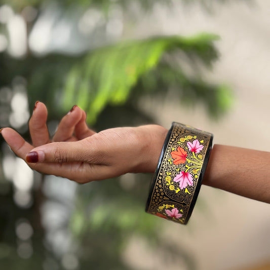 NAQQASHI DVITIYA THIN BLACK GOLD FLORALS/2.6