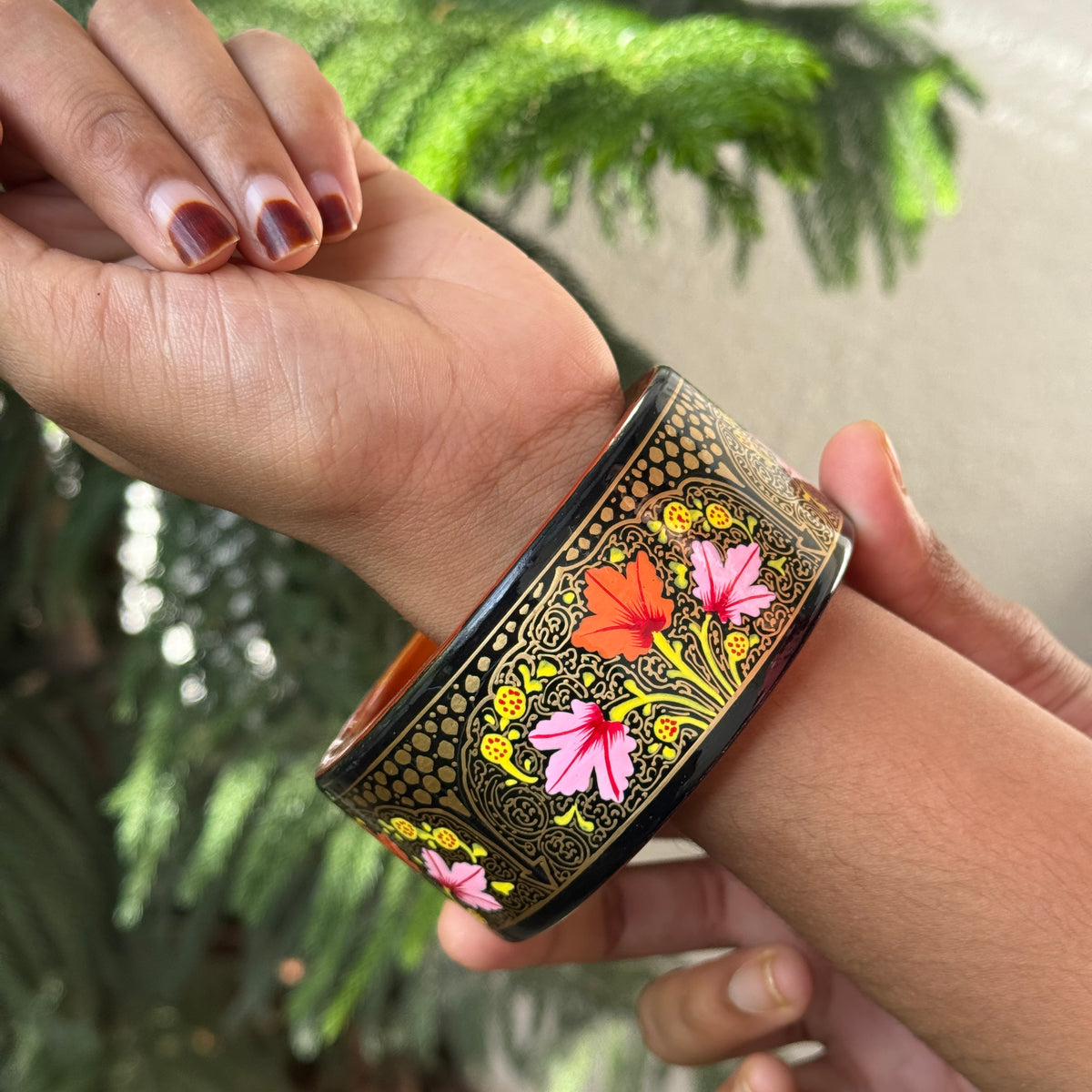 NAQQASHI DVITIYA THIN BLACK GOLD FLORALS/2.6