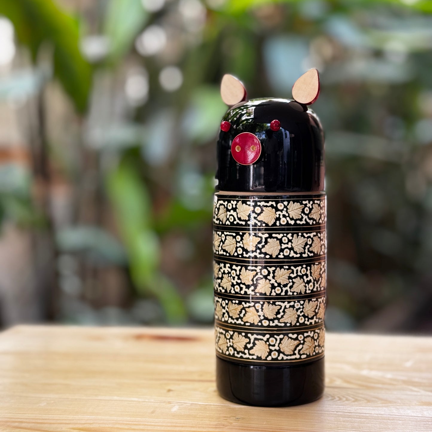 OINKSTON NAQQASHI BLACK