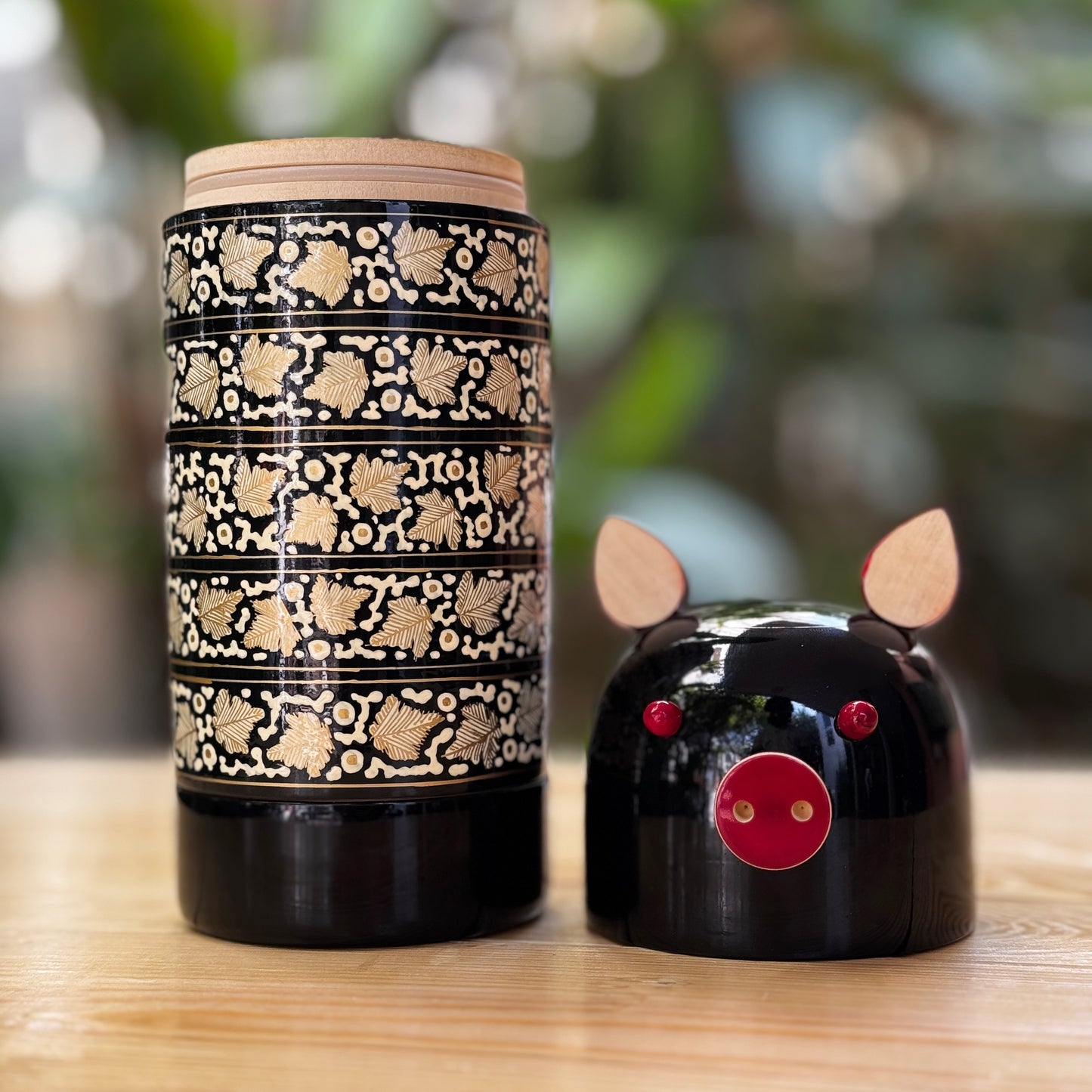 OINKSTON NAQQASHI BLACK