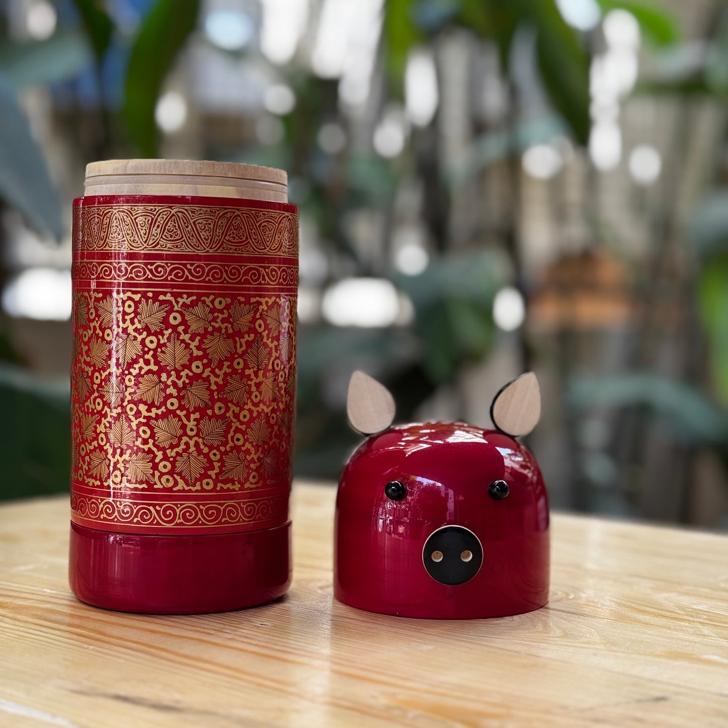 OINKSTON NAQQASHI RED