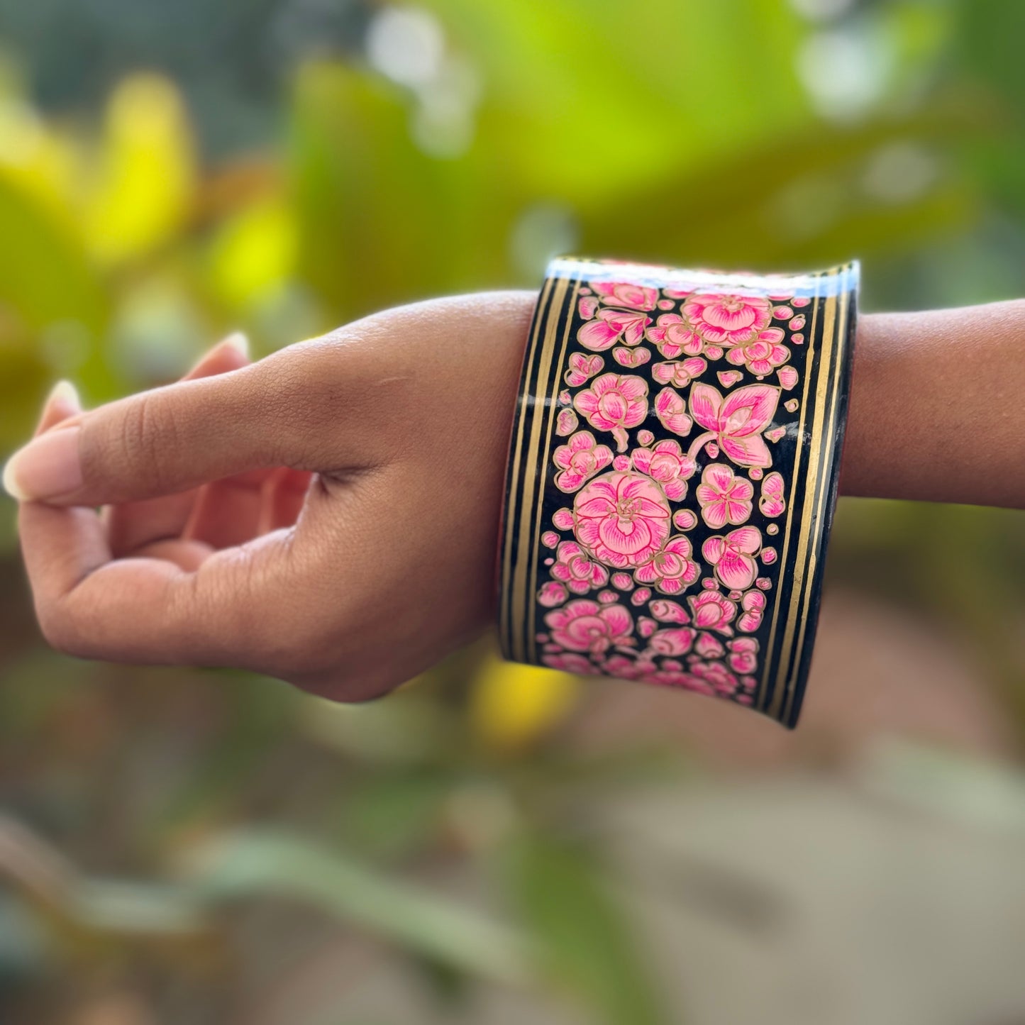 A LITTLE BENT NAQQASH pink, florals