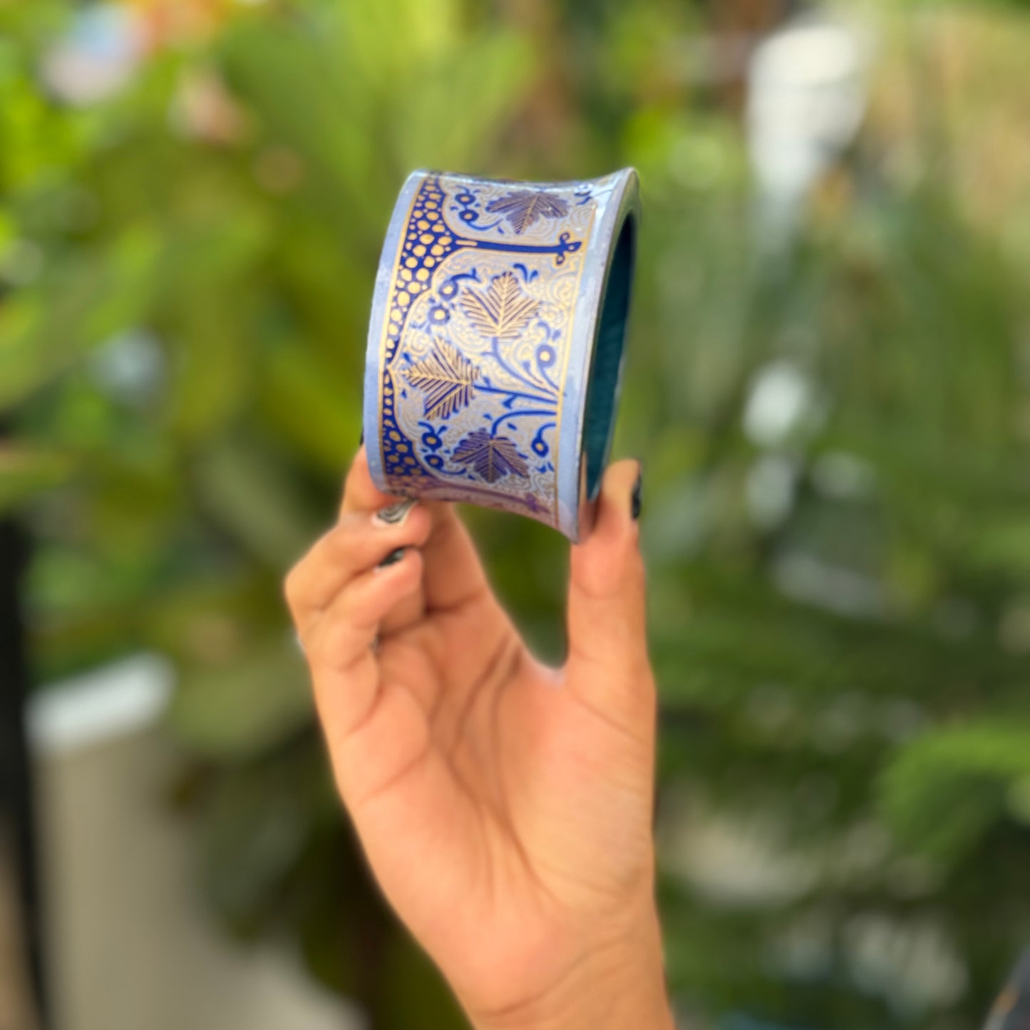 A LITTLE BENT NAQQASHI blues