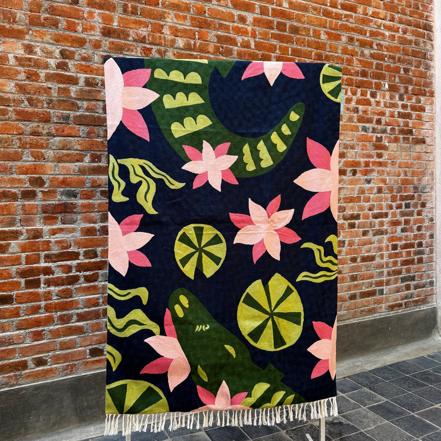 SNAPPY BLOOMS CREWEL DHURRIE