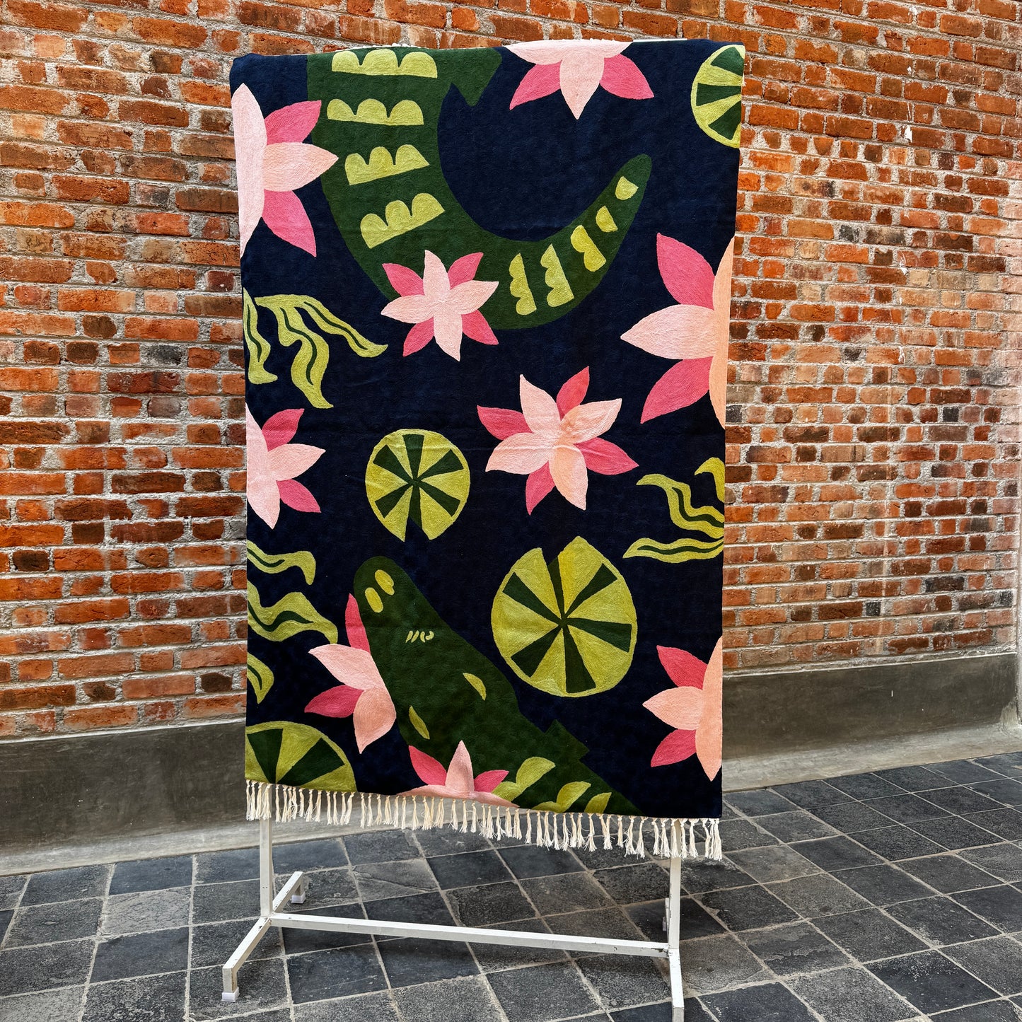 SNAPPY BLOOMS CREWEL DHURRIE