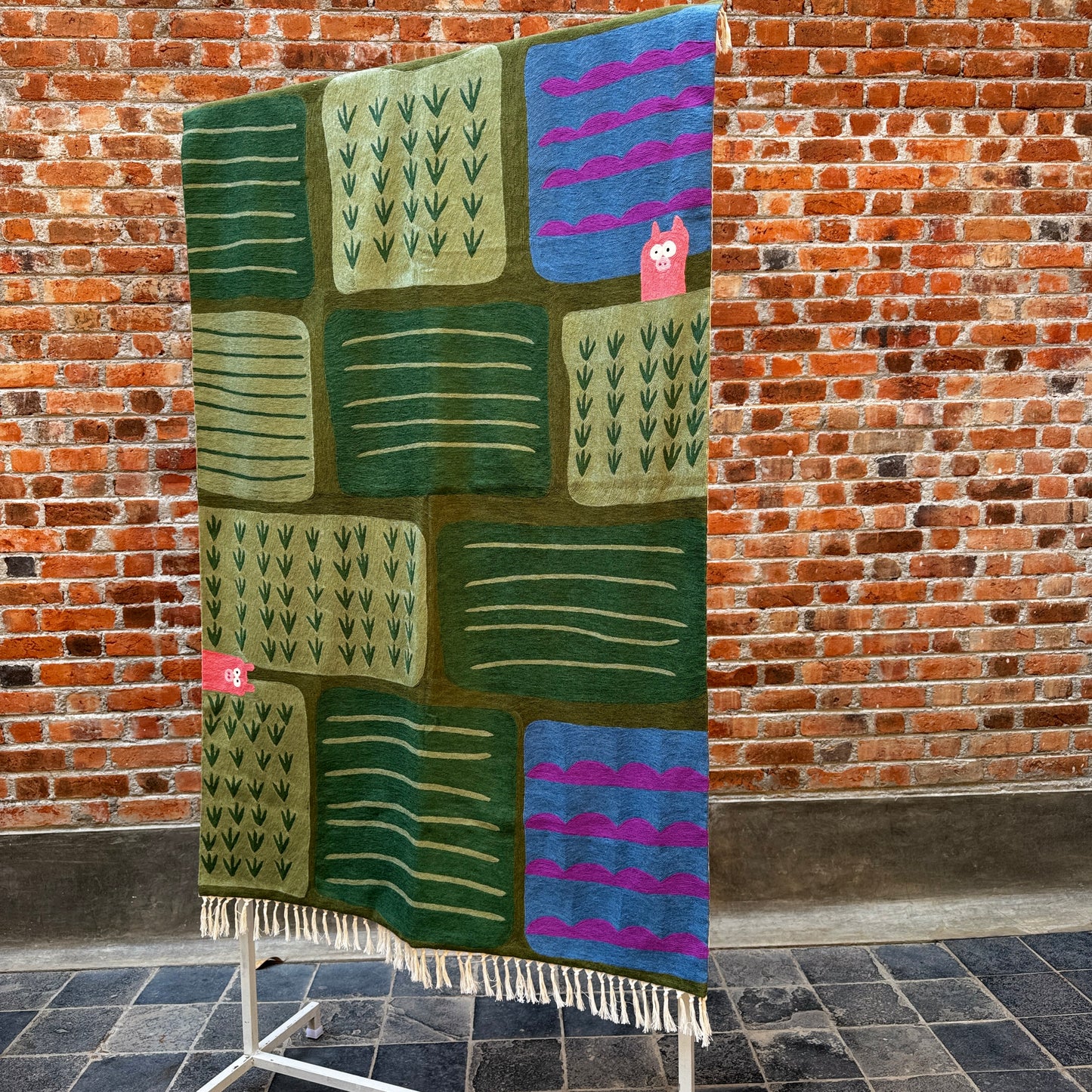 OINKSTON GARDEN CREWEL DHURRIE