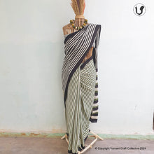 Load image into Gallery viewer, LAKHEER Saree in green-black
