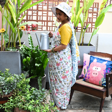 Load image into Gallery viewer, OINKSTON SAREE
