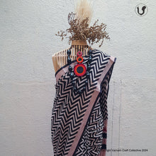 Load image into Gallery viewer, ZIGZAG Saree in Black
