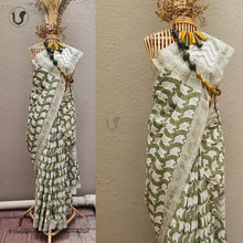 Load image into Gallery viewer, THE TRUMPET Saree (Green)
