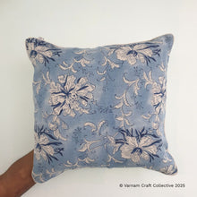 Load image into Gallery viewer, LINEN Blue florals
