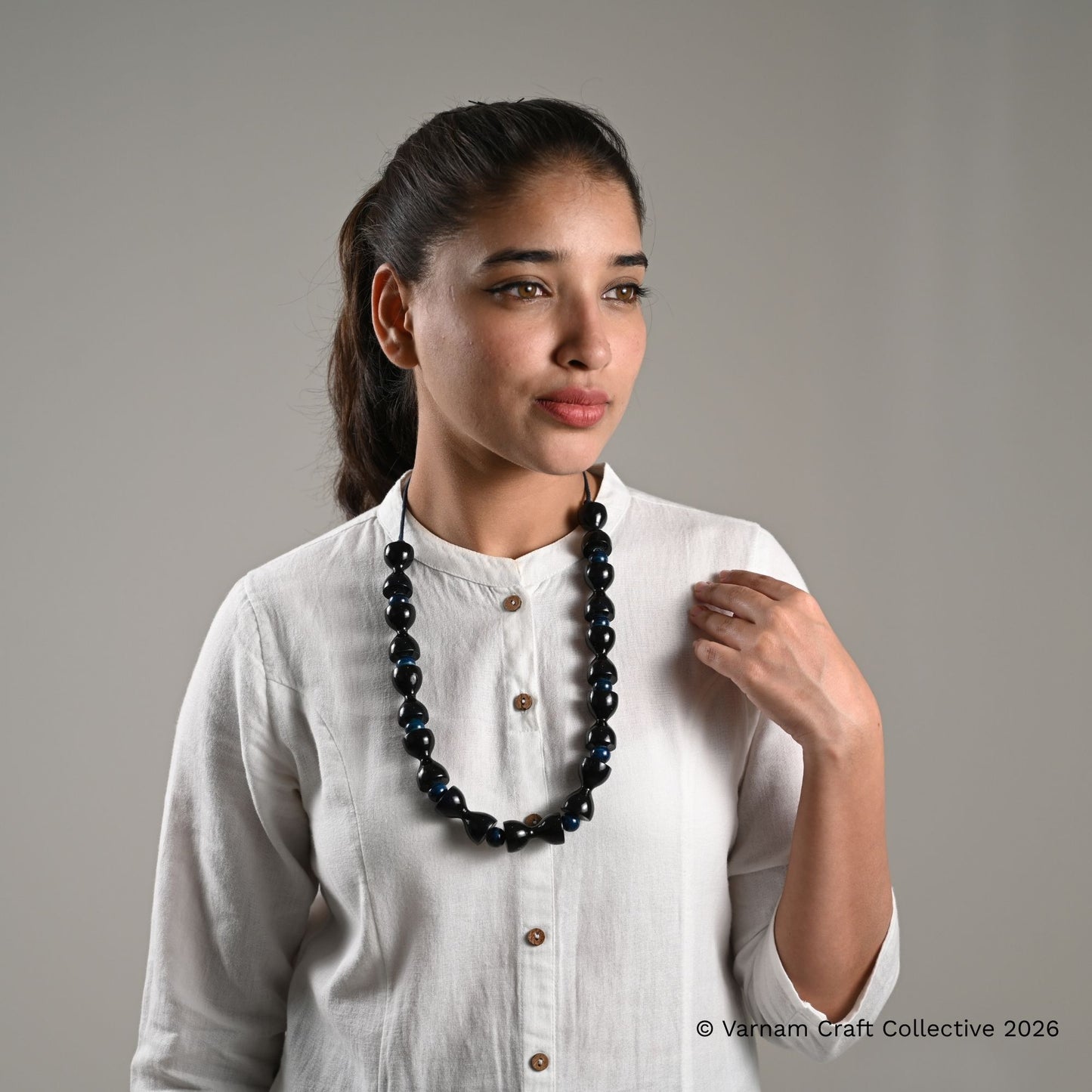 SAMAY neckpiece