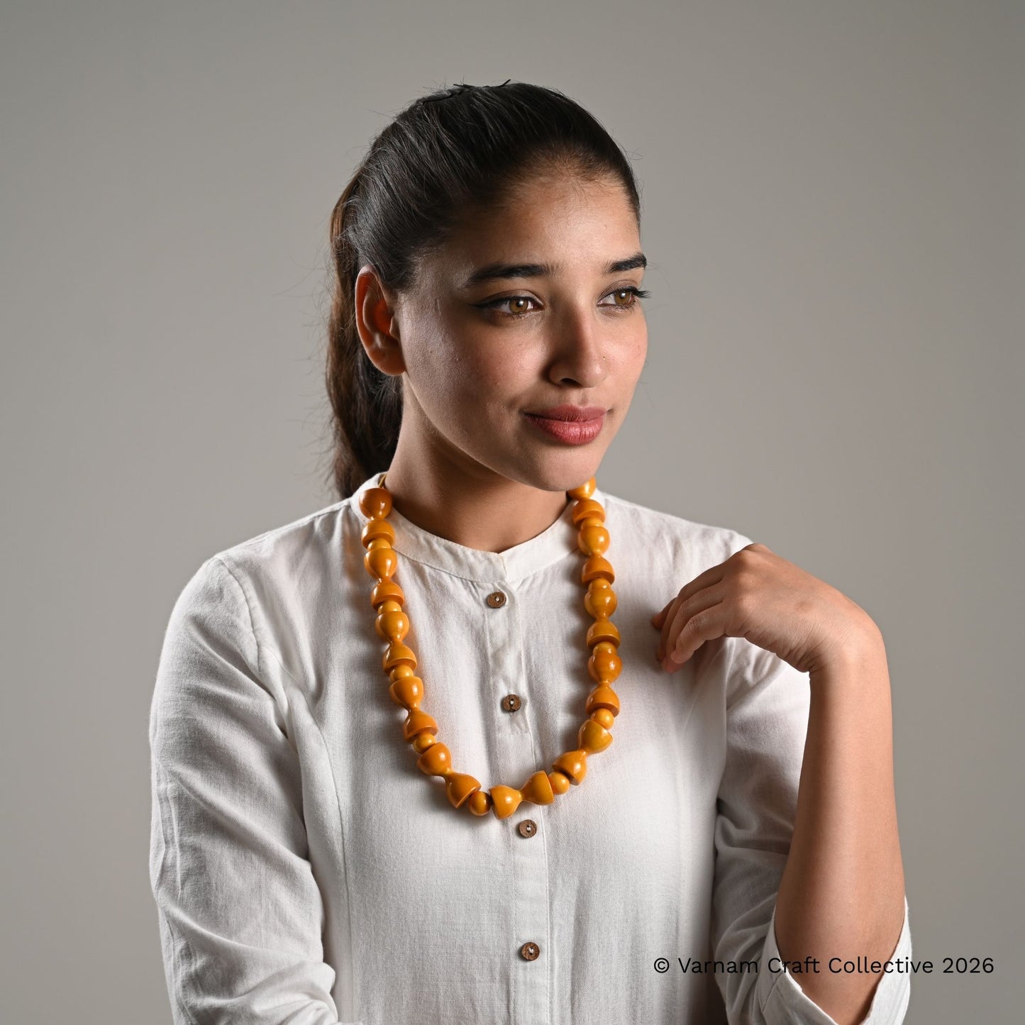 SAMAY neckpiece