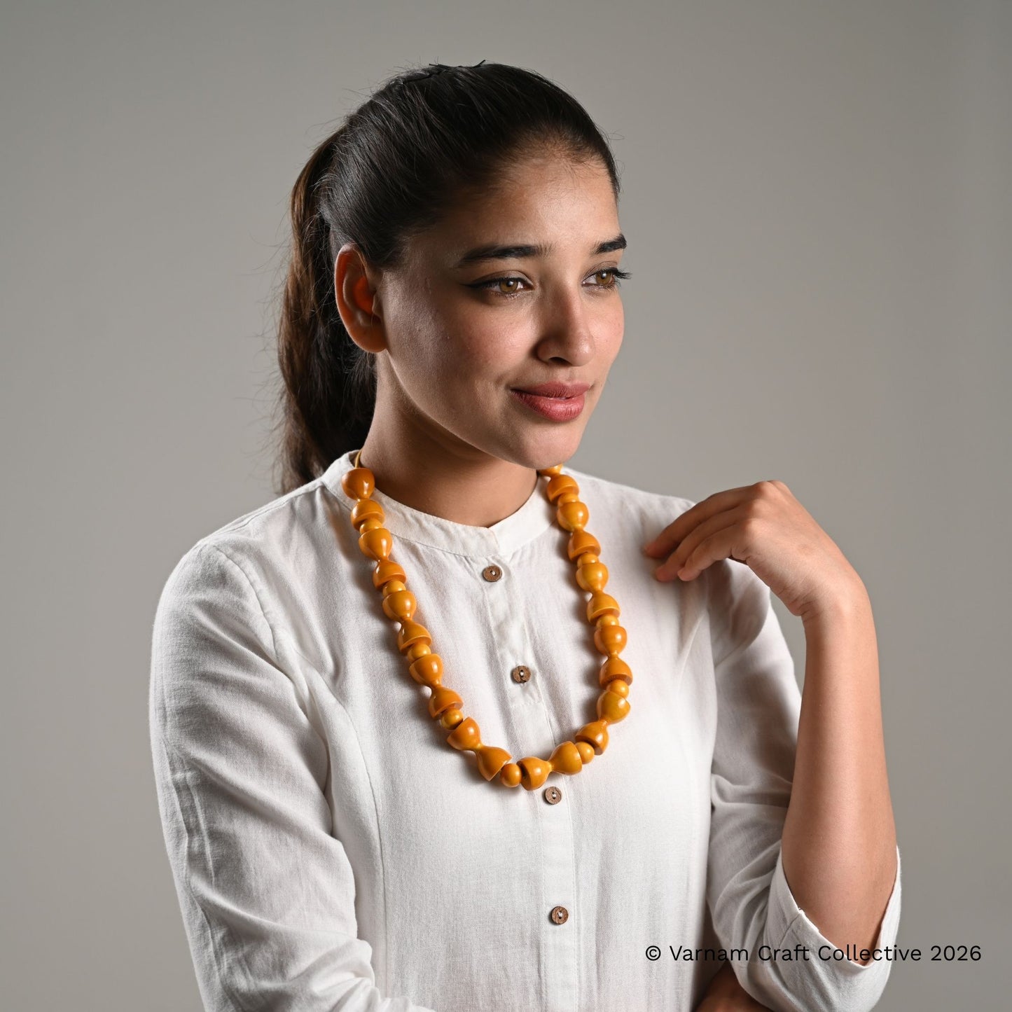 SAMAY neckpiece