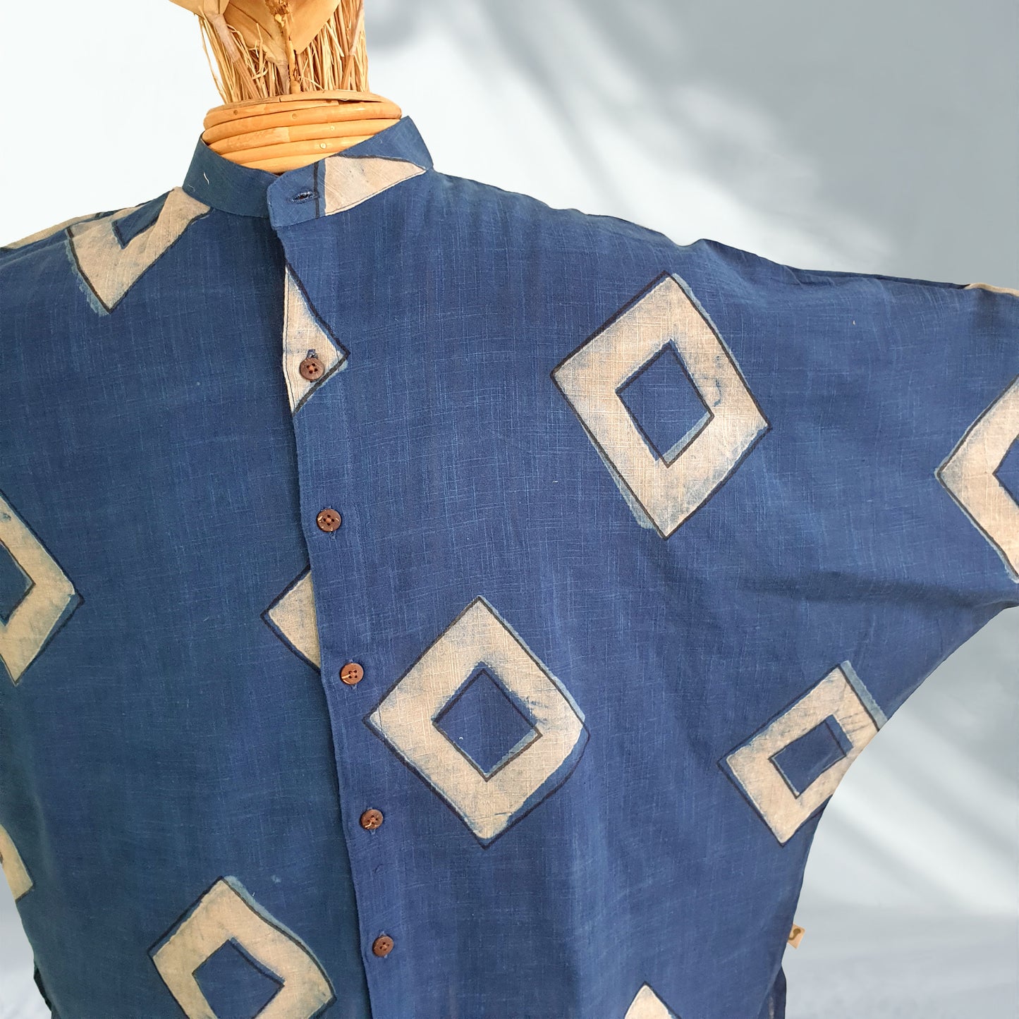 RHOMBUS IN BLUE ANTI-FIT