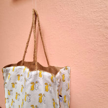 Load image into Gallery viewer, JUTE BAG - Seahorse
