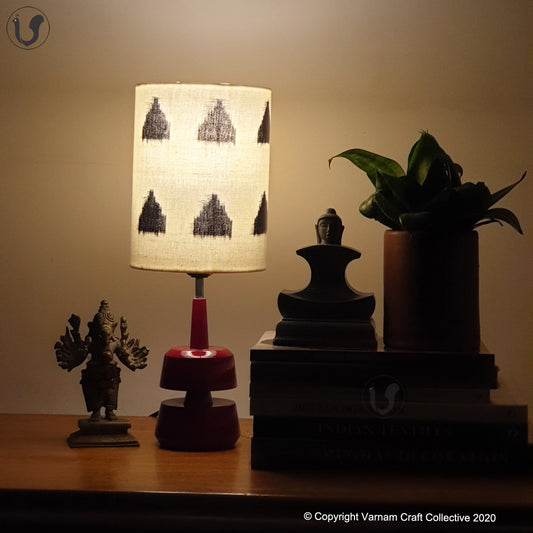 MINI TRIKONE ~ 6X8" GOPURA IKAT